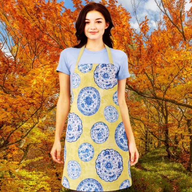 Tablier Vintage Chinoiserie Plaques antiques Faded Damas (Vintage chinoiserie plates on a faded damask background)