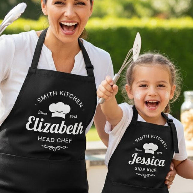 Tabliers de Chef de Cuisine de Famille avec Nom Pe (Créateur téléchargé)