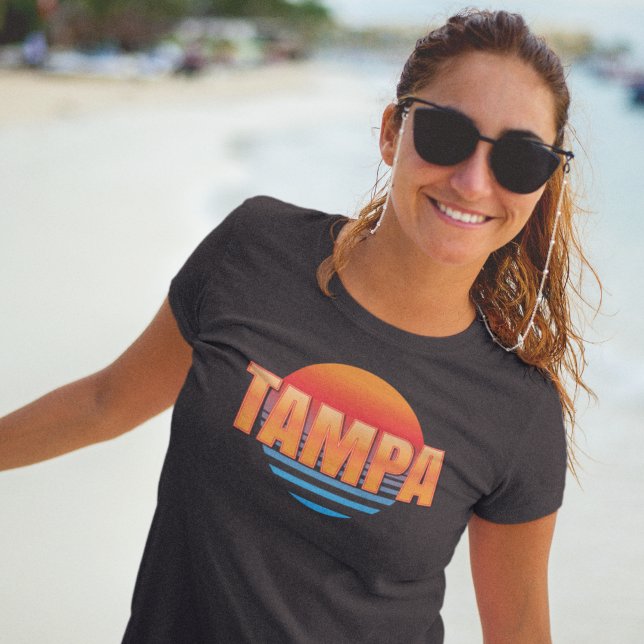 Tampa Florida Retro Sunset T-Shirt (Créateur téléchargé)