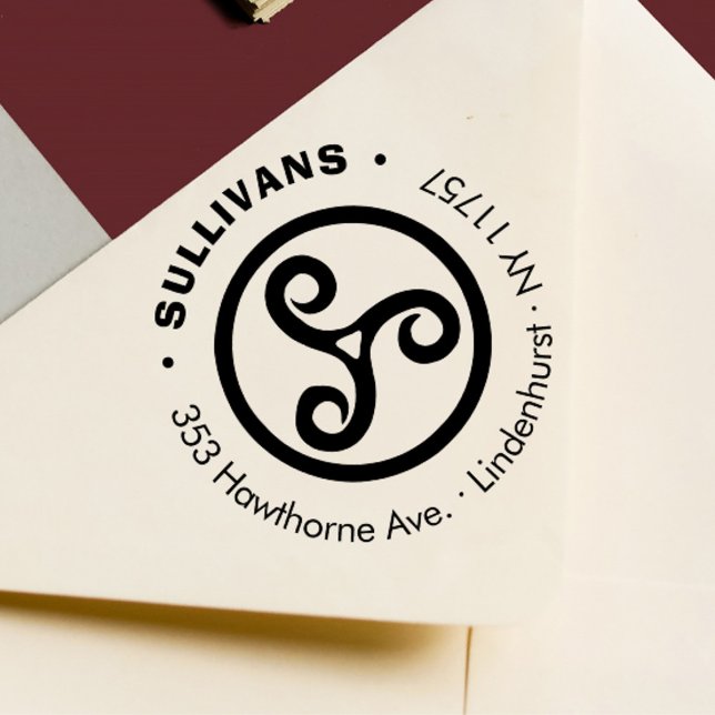 Tampon Auto-encreur Bold Celtic Triple Spiral Family Adresse de retour (Créateur téléchargé)