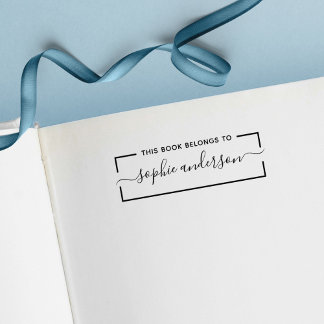 Tampon Auto-encreur Bordé Ce Livre Appartient Au Nom De Script À La Mo
