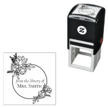 Cadre de fleurs de rose de la bibliothèque de