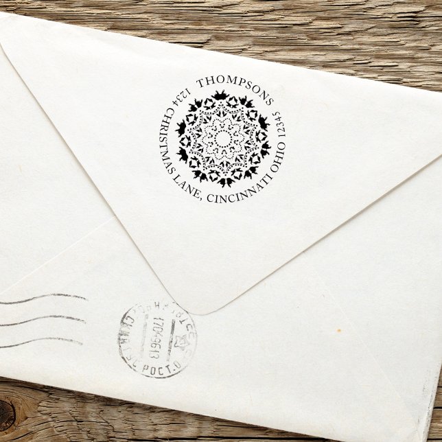 Tampon Auto-encreur Christmas Winter Family Return Adresse (Christmas holiday greenery, foliage, circle mandala design.)