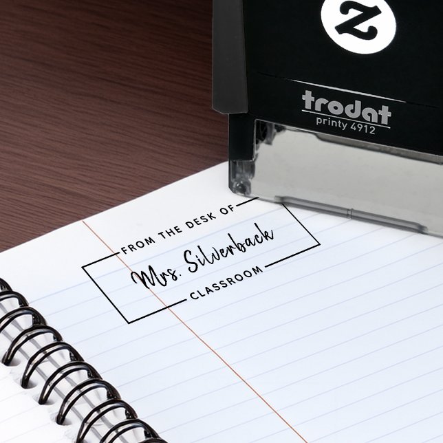 Tampon Auto-encreur De la part de Nom de script manuscrit (From The Desk Of Handwritten Script Name Self-inking Stamp)