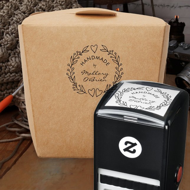 Tampon Auto-encreur Fabriqué à la main par Botanical Hearts Doodle Wre (Handmade self-inking signature stamp with line drawn wreath)