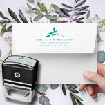 Tampon Auto-encreur La collection de Mariages de liss botaniques<br><div class="desc">Célébrez dans le style avec cet élégant et très romantique mariage retour adresse auto-encastré timbre. Ce design est facile à personnaliser avec votre nom et adresse de retour et vos invités seront ravis de voir ce timbre sur leurs enveloppes de faire-part de mariage et les enveloppes de cartes RSVP ajoutant...</div>