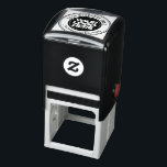 Tampon Auto-encreur Machine à écrire ronde du logo d'entreprise person<br><div class="desc">Timbre auto-encrage design pour machine à écrire Rond pour entreprise personnalisée Créez votre propre logo d'entreprise personnalisé Large Timbre en ajoutant facilement votre logo d'entreprise (rond pour les meilleurs résultats) dans des bordures d'encre en double cercle, et deux textes personnalisés (nom d'entreprise, site Web, réseau social, adresse de retour, coordonnées...</div>