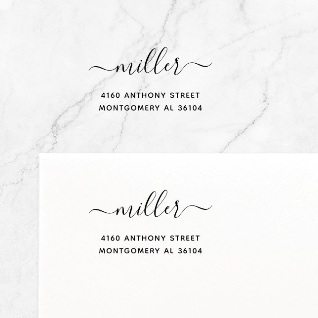 Tampon Auto-encreur Nom manuscrit moderne et adresse de retour 08d. (Elegant, modern script with swashes typography family name self-inking return address stamp.)