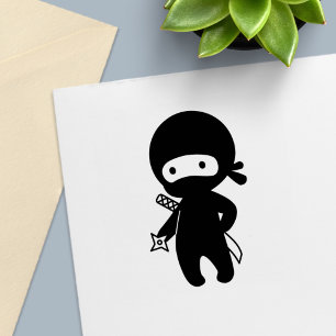 Tampon Auto-encreur Petit ninja tenant une étoile de lancer