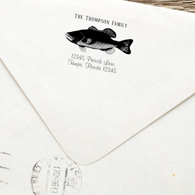 Tampon Auto-encreur Poisson d'adresse de retour de famille personnalis (Up North Fishing theme return address family stamp. )
