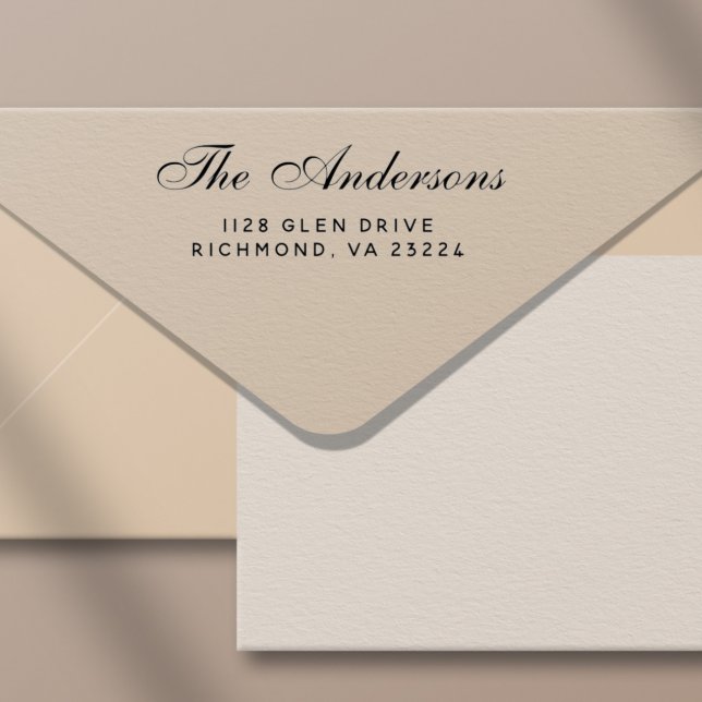 Tampon Auto-encreur Script élégant Nom de famille Adresse de retour (Timeless Elegance, Effortless Convenience)
