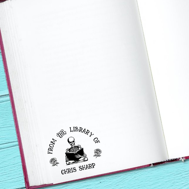 Tampon Auto-encreur Squelette Gothique Roses De La Bibliothèque Du Liv (Créateur téléchargé)
