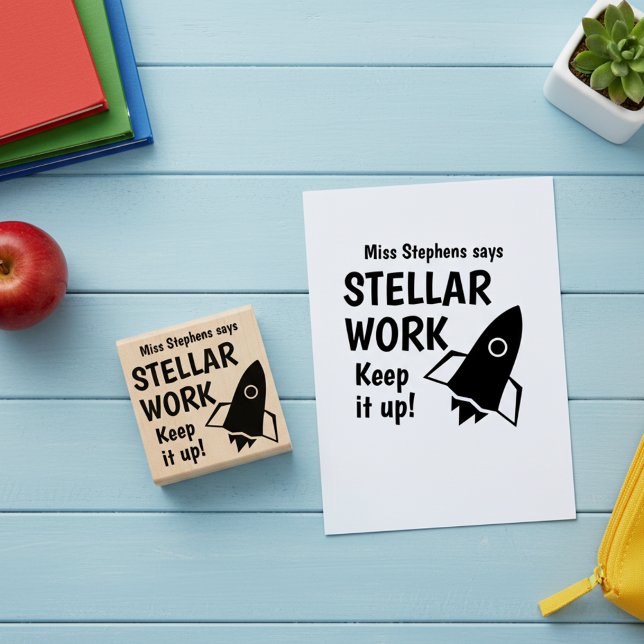 Tampon en caoutchouc disant Excellent Travail Cont (Personalized praise teacher's rubber stamp. Teacher says stellar work! Keep it up!)