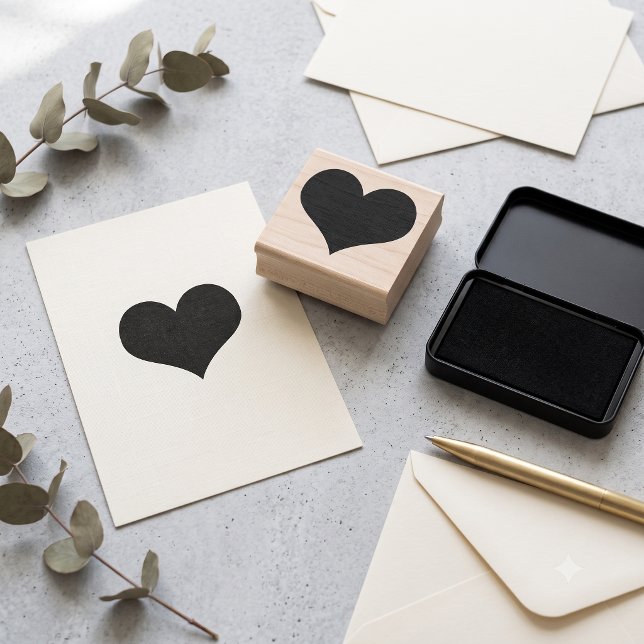 Tampon en caoutchouc en forme de cœur classique (Your essential creative heart stamp tool.)