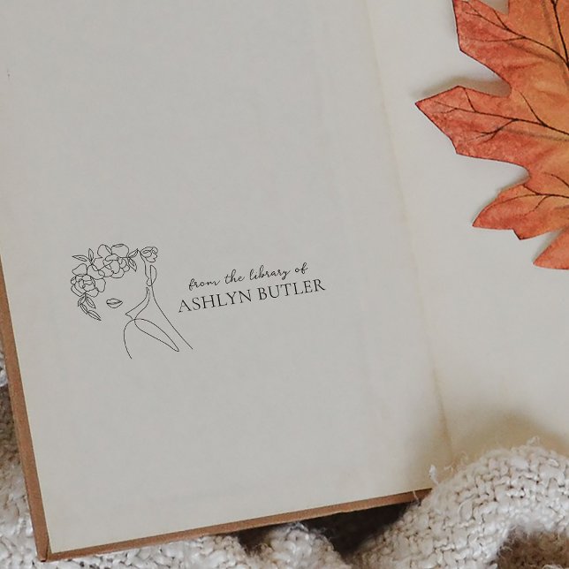 Tampons Encreurs Élégante fille de fleurs de la bibliothèque de per (Flower Girl From the Library of Custom Rubber Stamp)