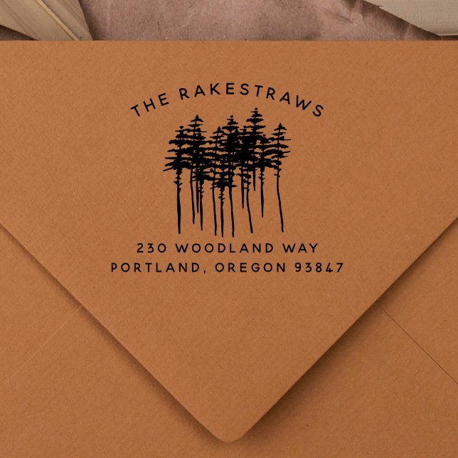 Tampons Encreurs Pine Trees & Nom de famille Rustic Adresse de reto (Rubber Stamp Mock-up)