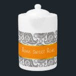 Tangerine Black Paisley<br><div class="desc">Tangerine orange accents sur ce cachemire noir et blanc - Nous avons laissé toutes les images utilisées dans ce design personnalisable - Vous pouvez jouer avec eux à votre contenu de coeur - Cliquez sur le bouton orange 'Personnaliser This' et sélectionnez l'image que vous voulez supprimer, redimensionner ou faire pivoter...</div>