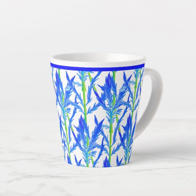 Tansy (L) sur une petite Mug en latte (Angle droit)