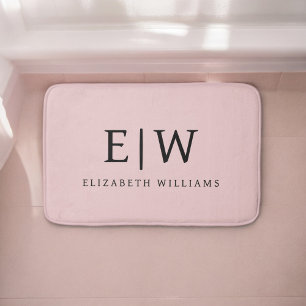 Tapis De Bain Blush Rose Poussiéreux Écriture Moderne Monogramme