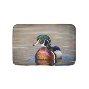 Tapis De Bain Canard à bois dans un étang