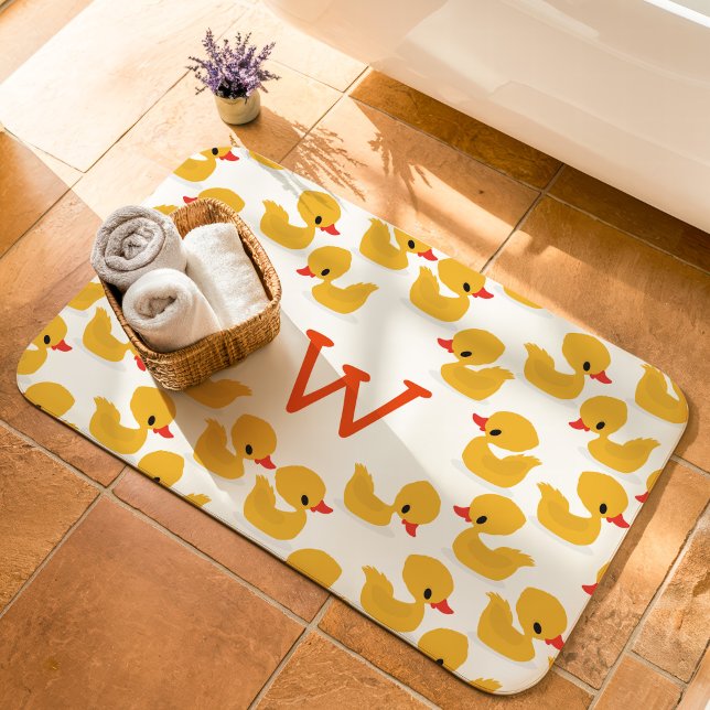 Tapis De Bain Canards en caoutchouc jaune mignon Monogramme  (Créateur téléchargé)