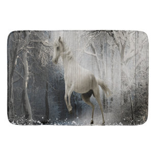 Tapis De Bain Cheval blanc sur texture bois rustique en hiver en