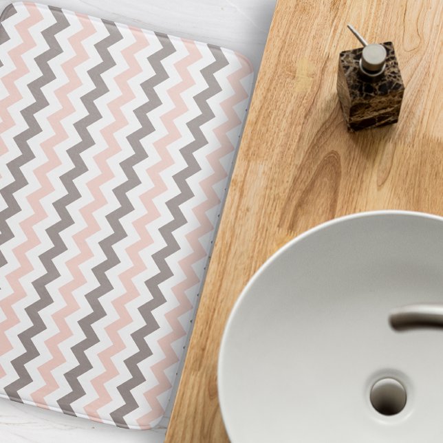 Tapis De Bain Chevron moderne rose et gris (Créateur téléchargé)