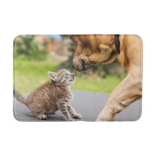 Tapis De Bain Chien et chat des images   de Getty dans l'amour