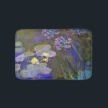 Tapis De Bain Claude Monet Water Lilies Agapanthus<br><div class="desc">Claude Monet Water Lilies and Agapanthus - Claude Monet Water Lilies and Agapanthus est une magnifique peinture impressionniste réalisée par l'un des maîtres fleuristes de tous les temps. Le jardin d'eau est vivant avec la couleur et l'émotion, comme l'Agapanthus violet coulent de leurs tiges bleues et vertes. L'eau est vive...</div>