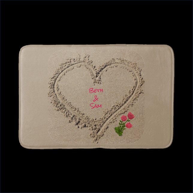 Tapis De Bain Coeur Beige Romantique Dans Le Sable (Bookmark my store! https://www.zazzle.com/store/capricepetit)