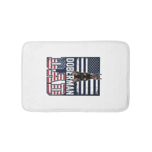 Tapis De Bain Conception de chemise pour chien patriotique Dober
