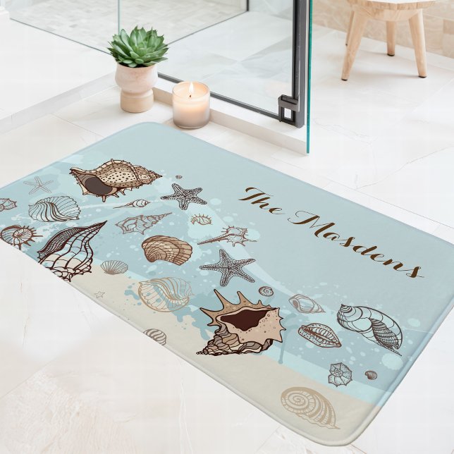 Tapis De Bain Coquillages Et Sable Nom De Famille De Plage Côtiè (Créateur téléchargé)