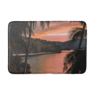 Tapis De Bain Coucher de soleil sur l'île tropicale le soir sur 