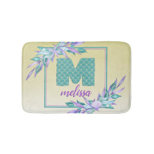 Tapis De Bain #Échelles de sirène #Monogram Aquarelle Ombre Flor