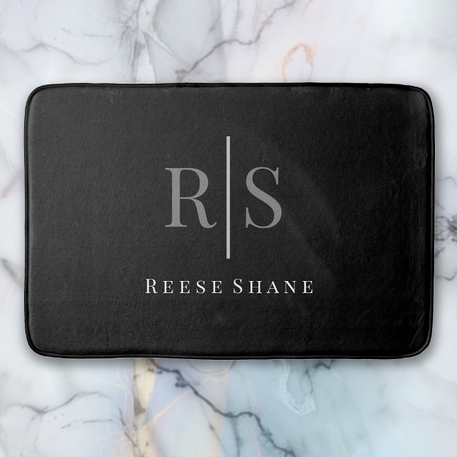 Tapis De Bain Élégant Gris Monogramme & Nom Blanc, Noir (Créateur téléchargé)