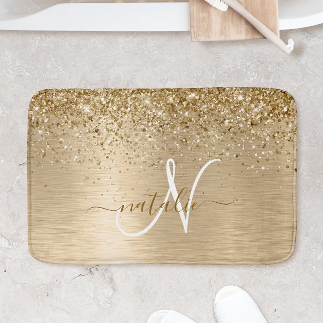 Tapis De Bain Faux Gold brossé Parties scintillant métallique Im (A glamorous gold brushed metal glitter bath mat with your name and monogram)