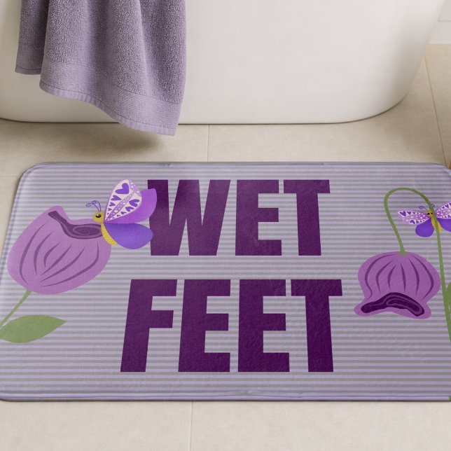 Tapis De Bain Fleurs mignonnes rayées violet pastel (Bathmat with purple flowers, butterflies, and pinstripes. Fresh everyday style. Practical and cute.)