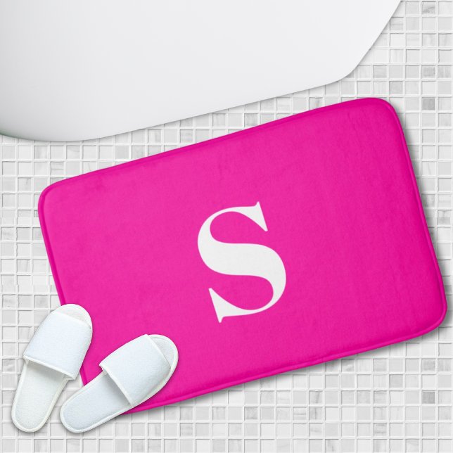Tapis De Bain Fuchsia rose vif Personnalisé Monogramme Mat de ba (Bright Pink Fuchsia Personalized Monogram Bath Mat)