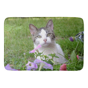 Tapis De Bain Kitty dans le Mat de Bain Petunias