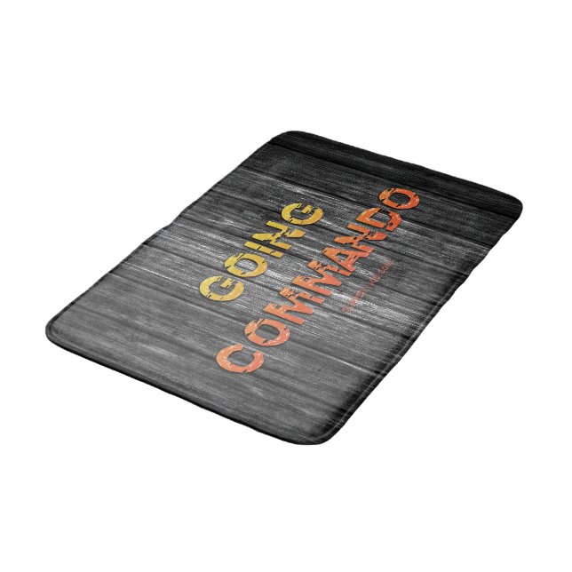 Tapis De Bain L'énergie brute de SlipperyJoe's allant commando d (Angle)
