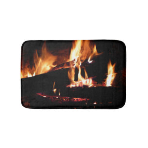 Tapis De Bain Logs dans la cheminée Photographie de feu chaud