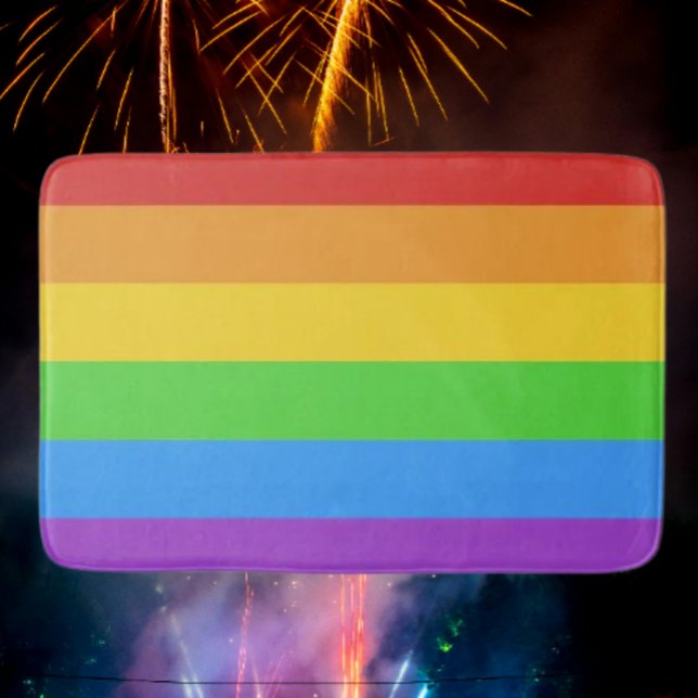 Tapis De Bain Marche de la fierté : Drapeau arc-en-ciel (Créateur téléchargé)