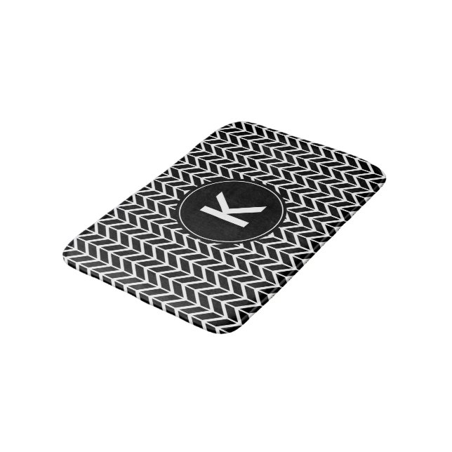 Tapis De Bain Monogramme personnalisé Motif noir blanc Chevron (Angle)