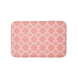 Tapis De Bain Motif géométrique rose de corail de Quatrefoil