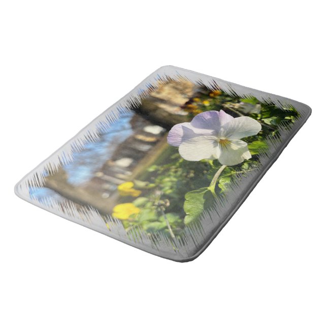 Tapis De Bain Silver white pansy (Angle)