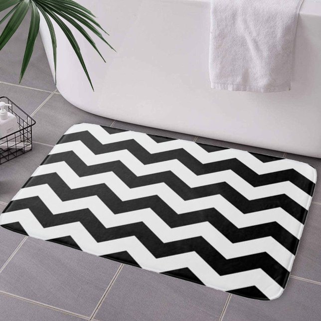Tapis De Bain Zigzag Chevron Noir Et Blanc (Zigzag Chevron Black And White Bath Mat by Looly Elzayat
)