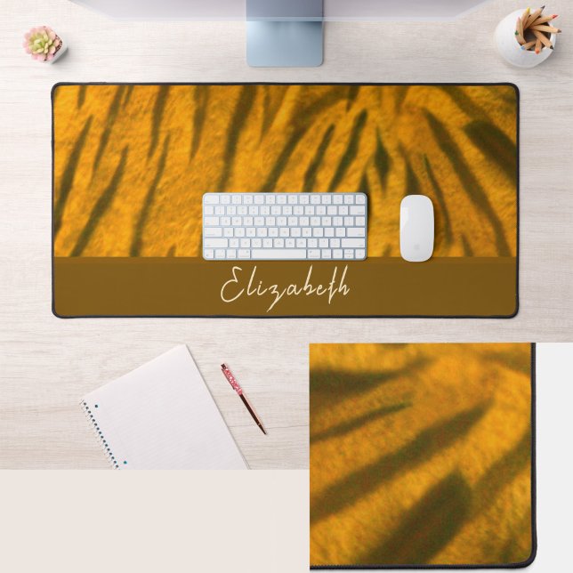 Tapis de bureau à motif de fourrure de tigre avec  (Créateur téléchargé)