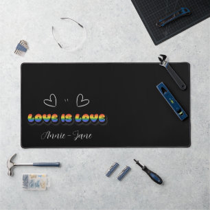 Tapis de bureau arc-en-ciel Love is Love LGBTQ