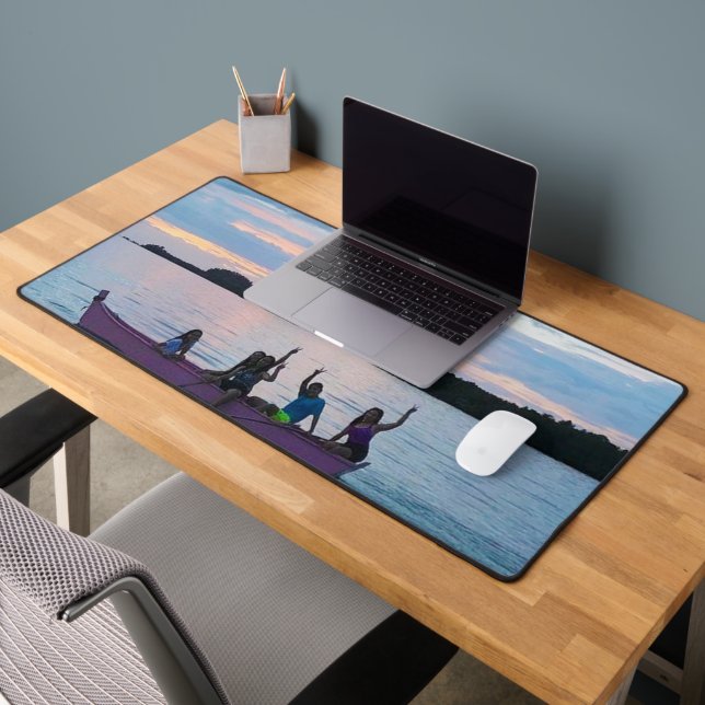 Tapis de bureau Coucher de soleil avec bateau (Bureau 2)
