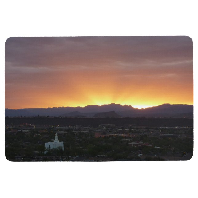Tapis De Sol Lever de soleil sur le paysage de St. George Utah (Devant)